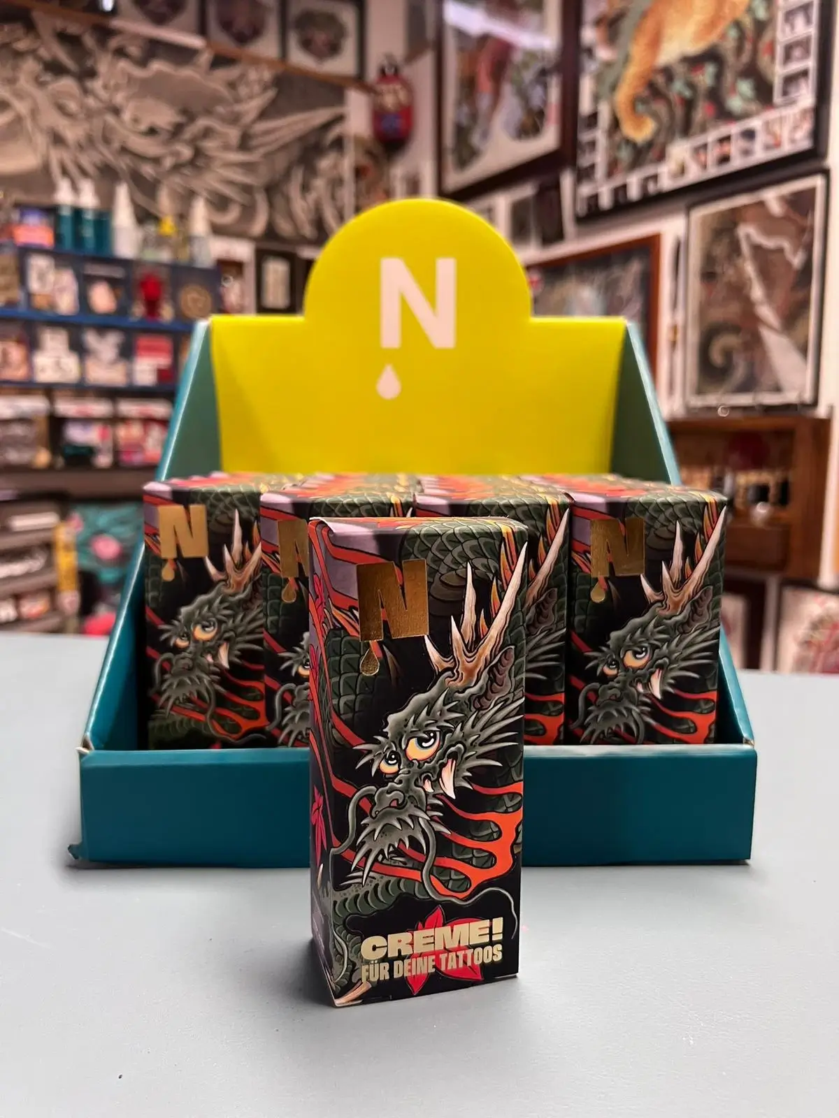 Neba Sandor Jordan Artist Edition Display im Tattoo Atelier